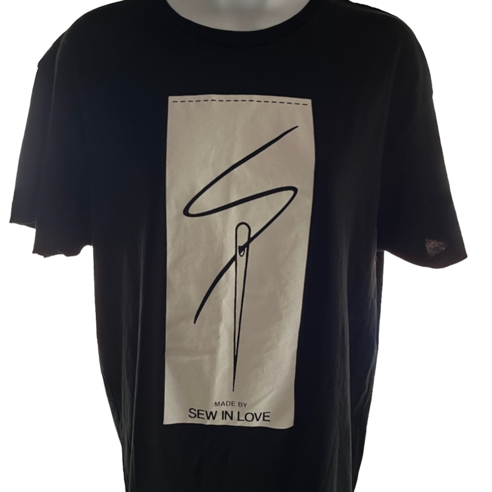SEW IN LOVE size med black and white tee